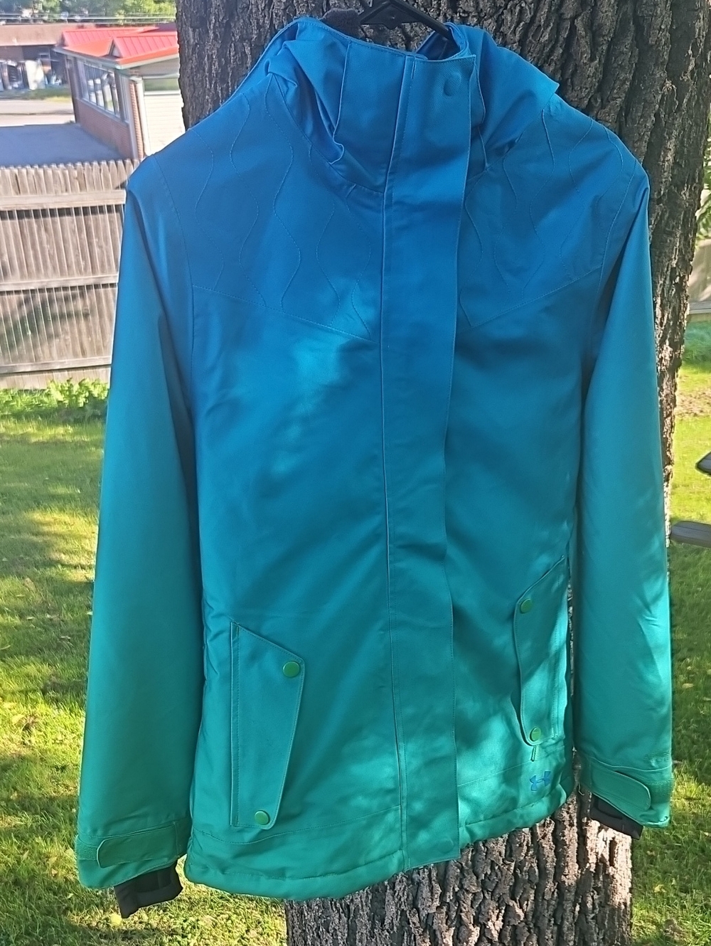 Under Armour Women's Teal Ombre Ski Jacket, Size Small Petite